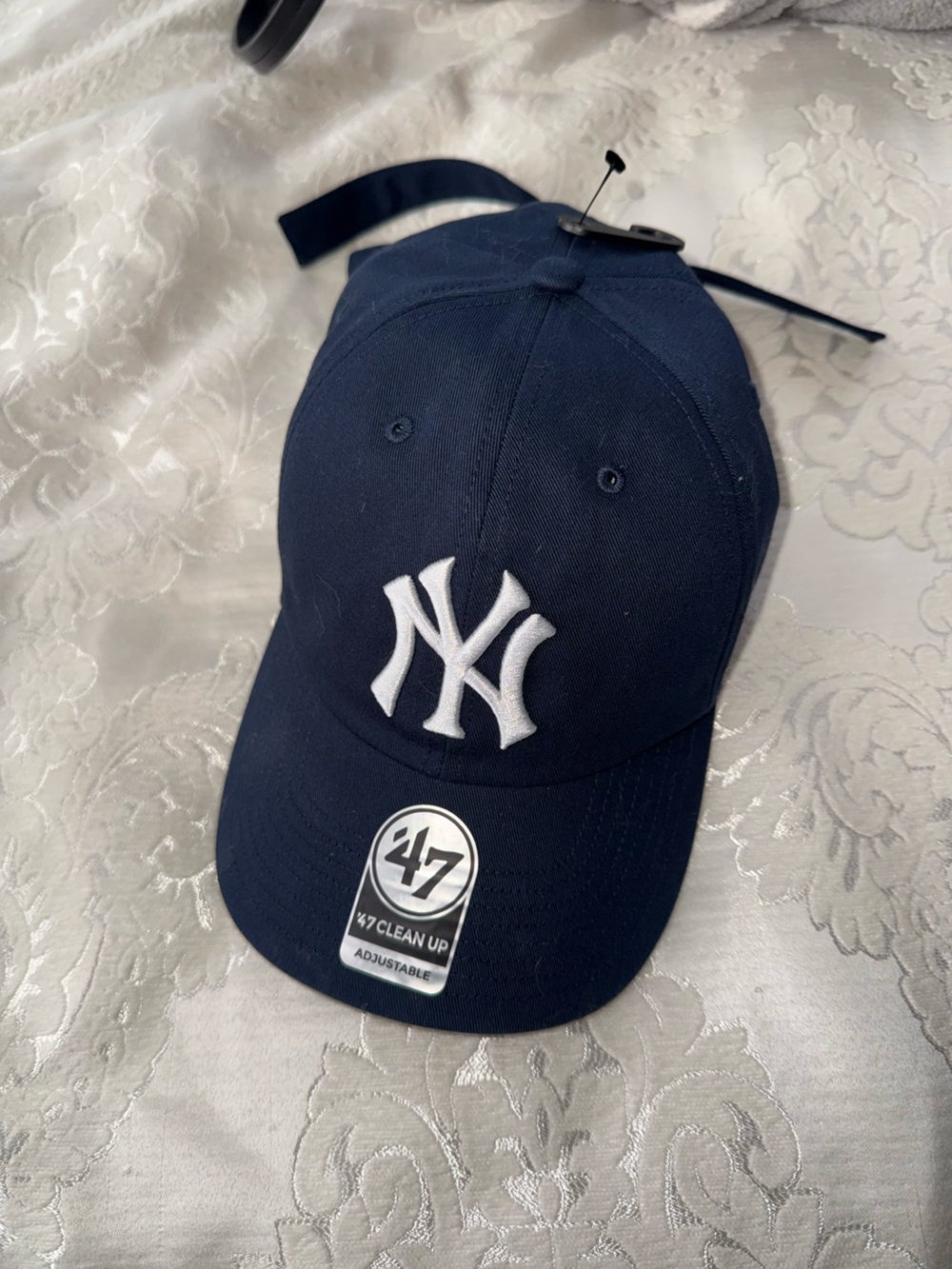 Madhappy x Yankees Bow Cap